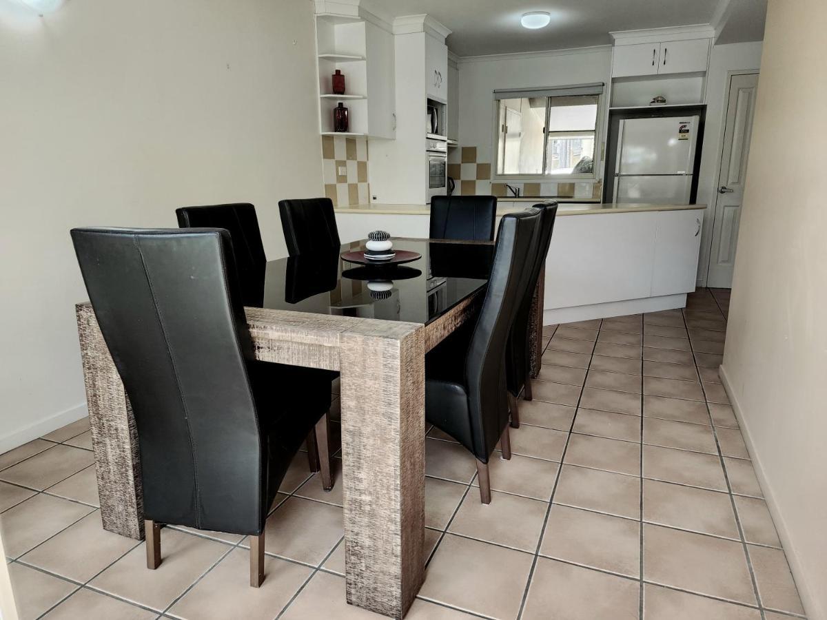La Villa At Beach Court Airlie Beach Luaran gambar